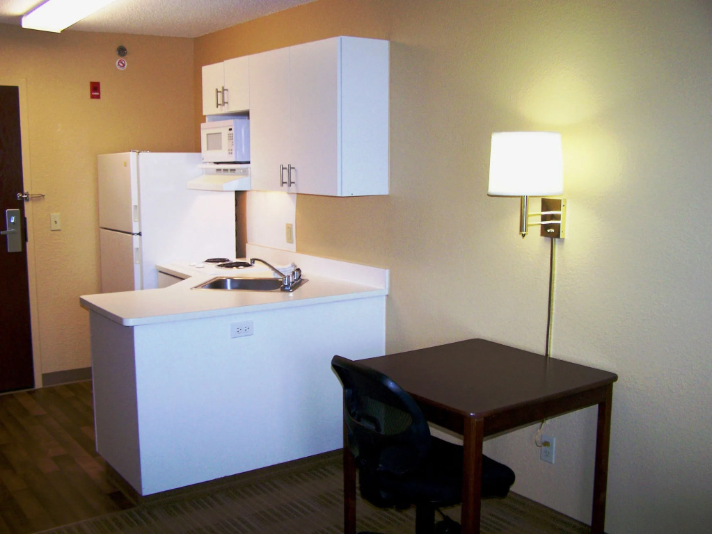 Studio 6 Extended Stay Minneapolis Airport Eagan MN