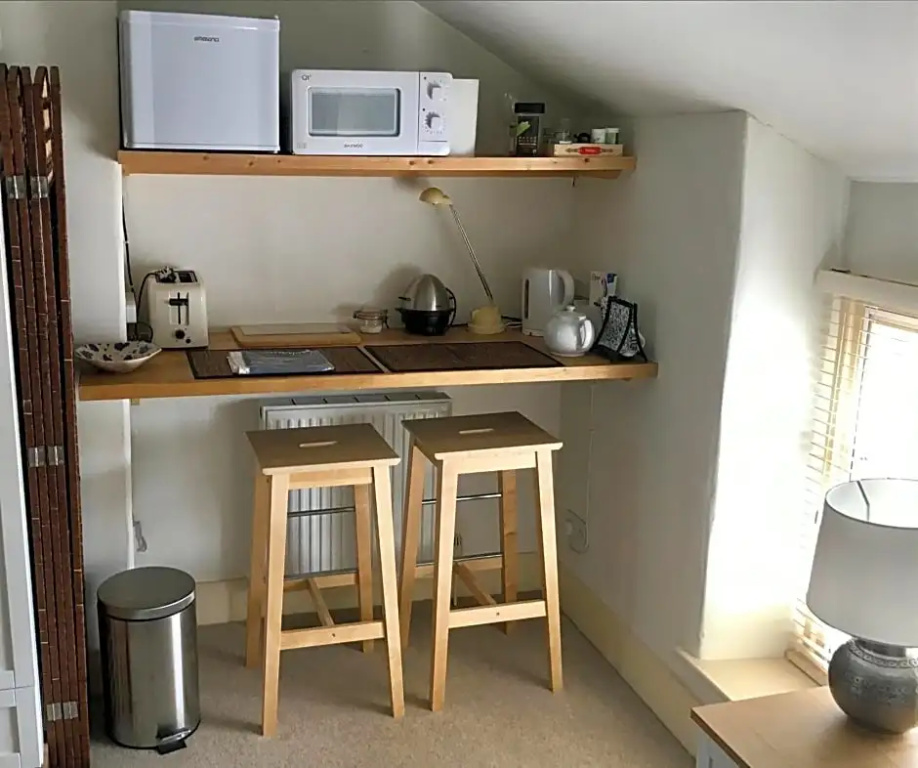 Large guest room in stylish Georgian town house