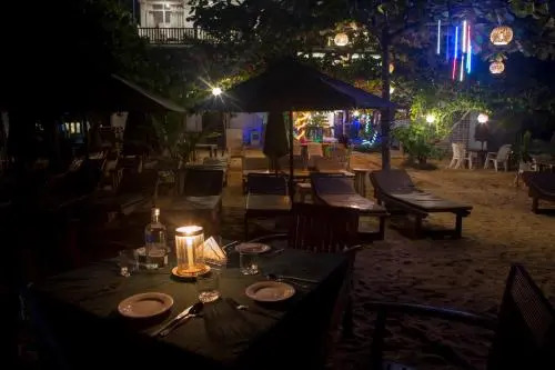 New Wave Beach Resort Unawatuna