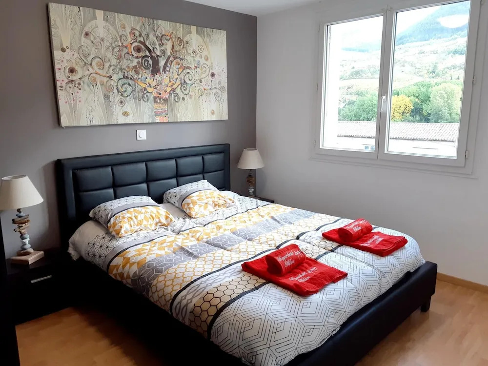 Apartment With 3 Bedrooms in Millau, With Wonderful Mountain View, Furnished Balcony and Wifi