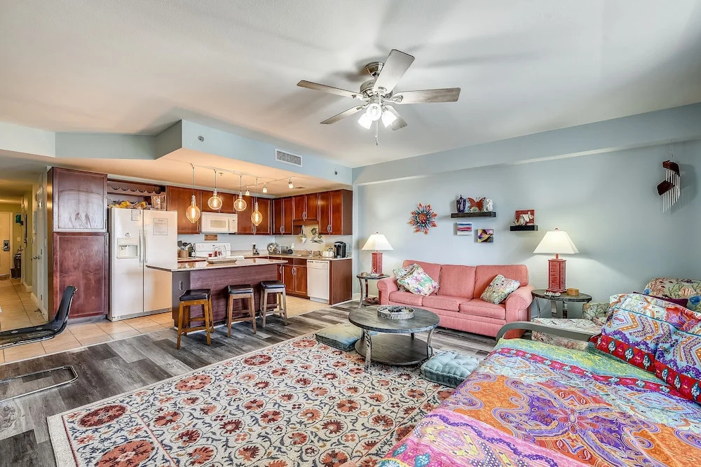 Laketown Wharf 835 - Very Cool 1 Bedroom+Bunks, Sleeps 6. Free Fun! 1 Condo by RedAwning