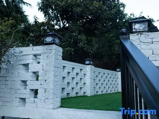 Tonglu Qiting Liuzhu Homestay