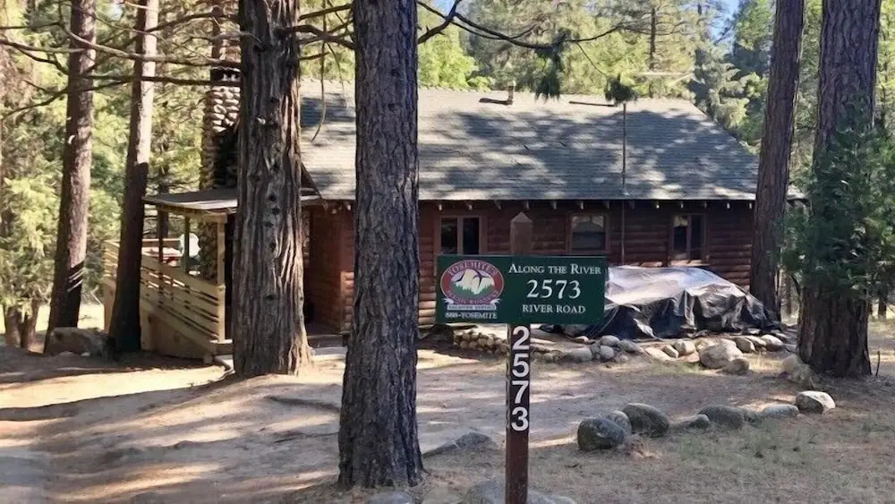 Yosemite Scenic Wonders Along the River