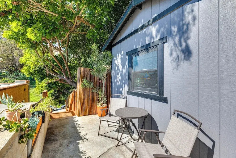 5 Mi to Dtwn Los Angeles: Apt w/ Outdoor Space!