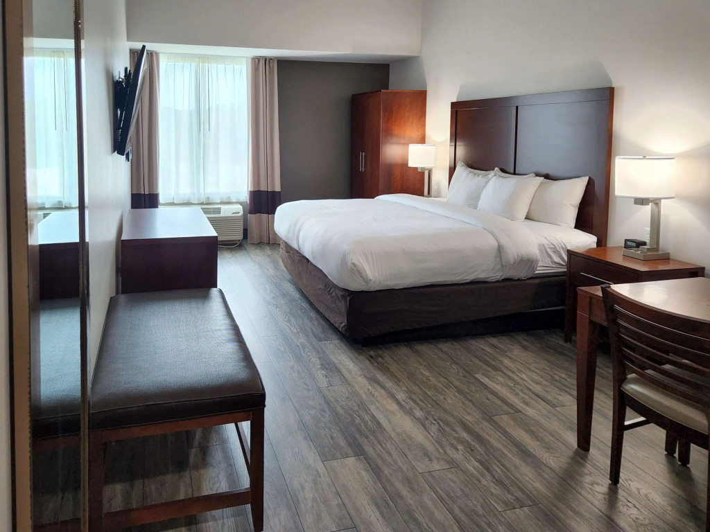 Comfort Suites Baymeadows Near Butler Blvd