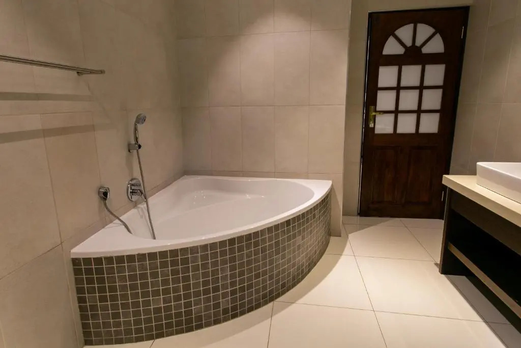 Royl Court Guesthouse