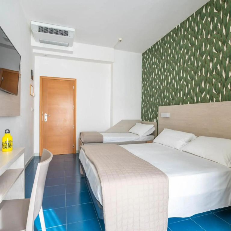 Hotel Lotus