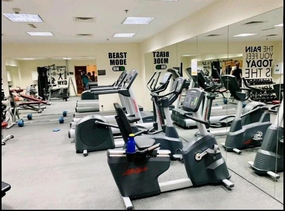 Deluxe One Bedroom Apartment near Mall of Emirates