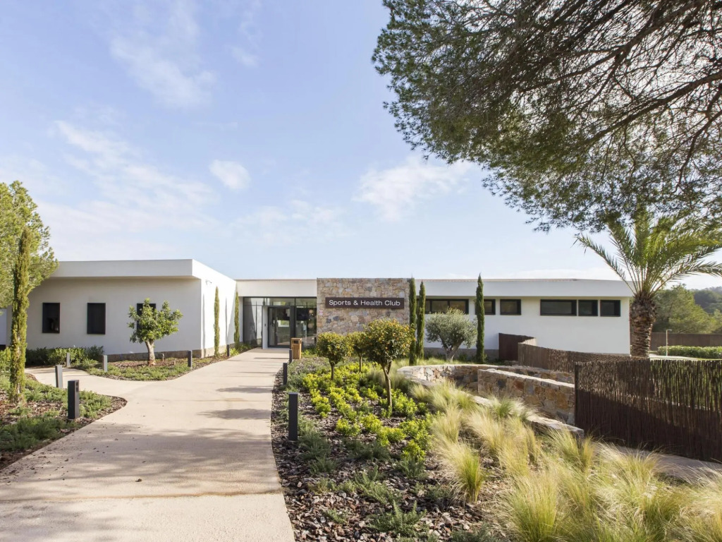Golfside Luxury at Las Colinas