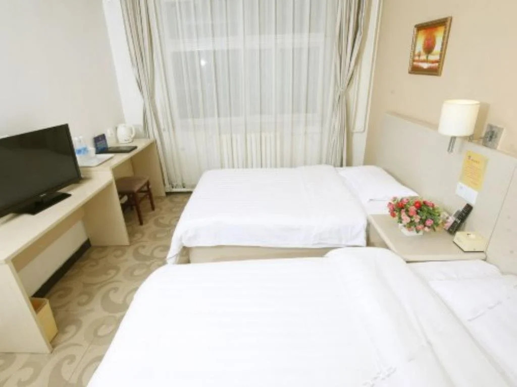 July Sky Business Hotel