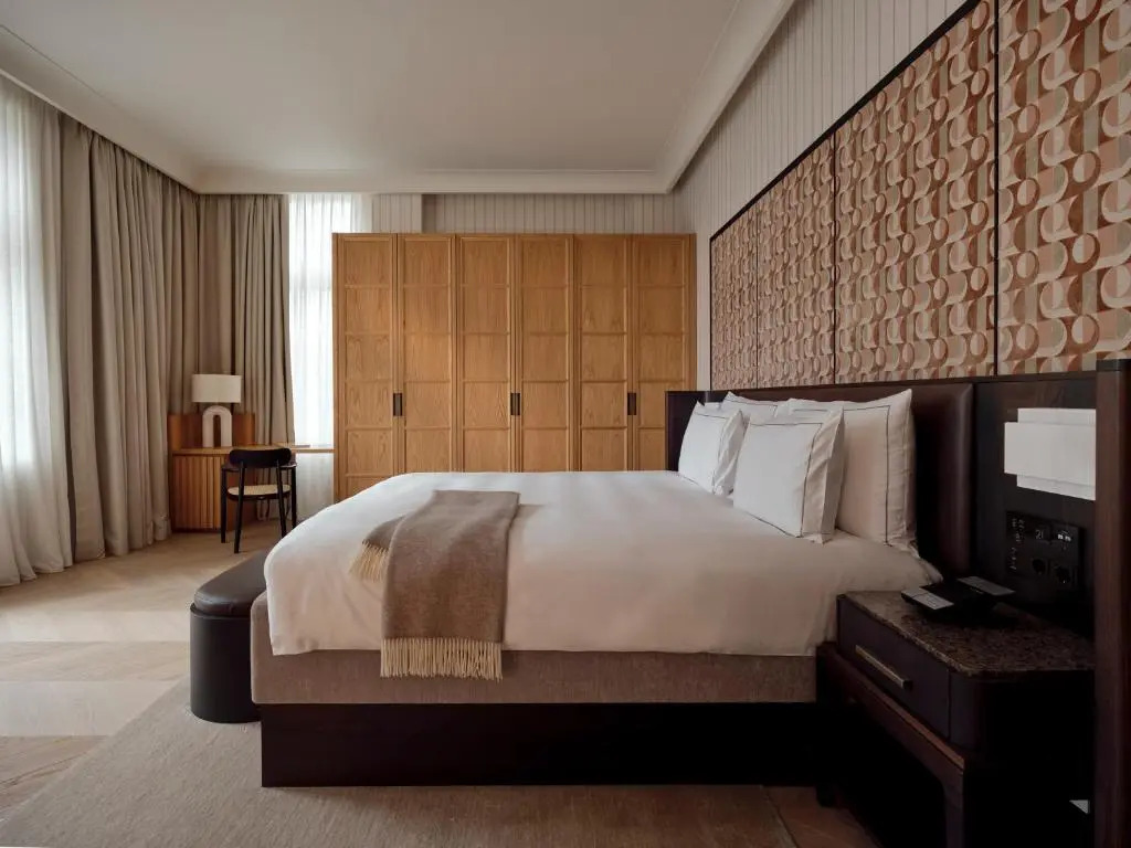The Florentin by Althoff Collection