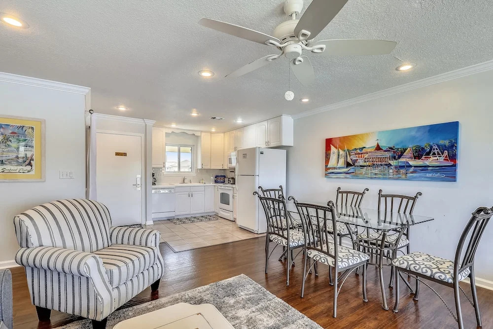 SPC 3203 - Recently Upgraded Pet Friendly 2 BR at Sandpiper Cove - Gorgeous unit by RedAwning