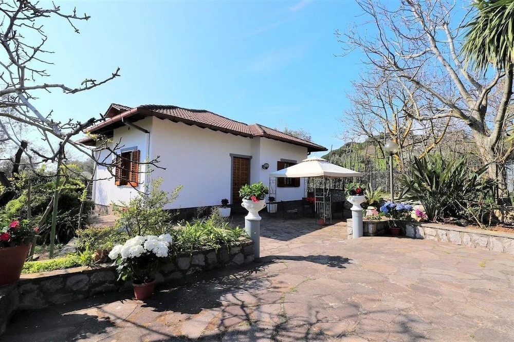 Villa Domus Antonini