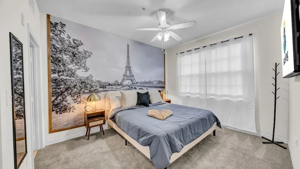 Modern 2BR 2BA Pool Gym Near Airport 9