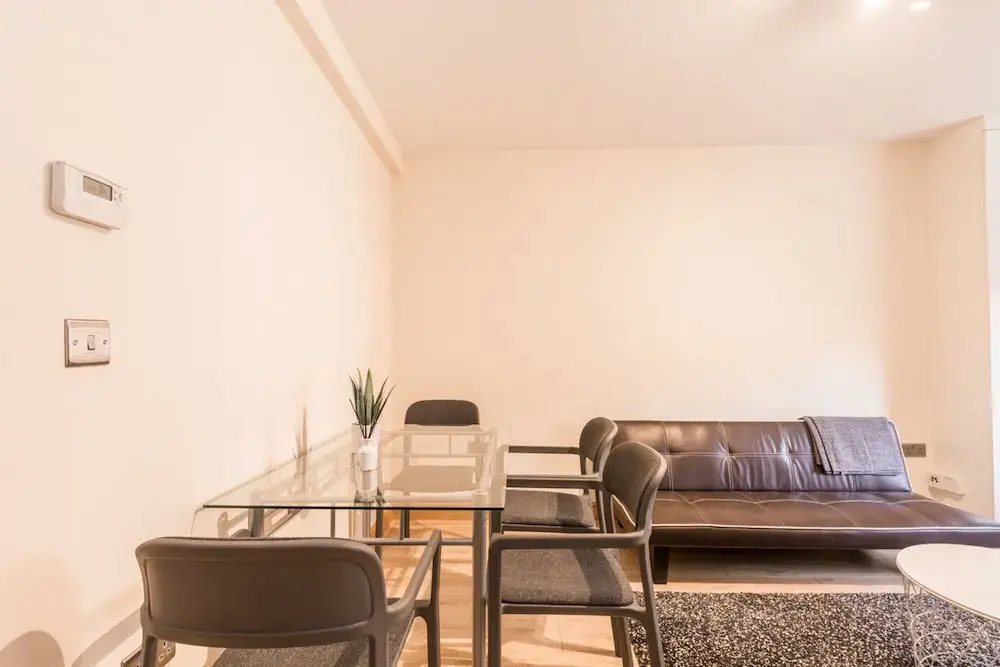 The Martlett Court Residence I