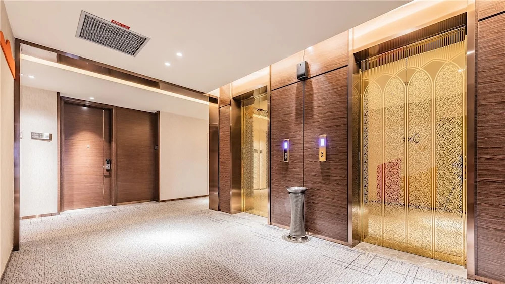 Ceramik Hotel Wanda Branch