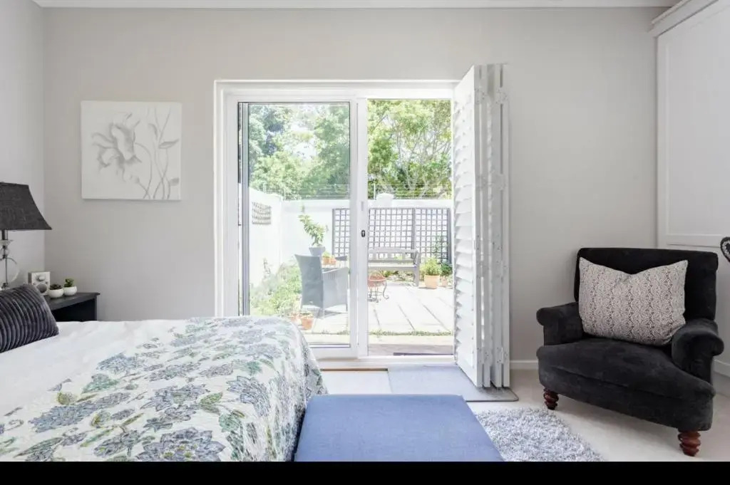 18 Abbotsford