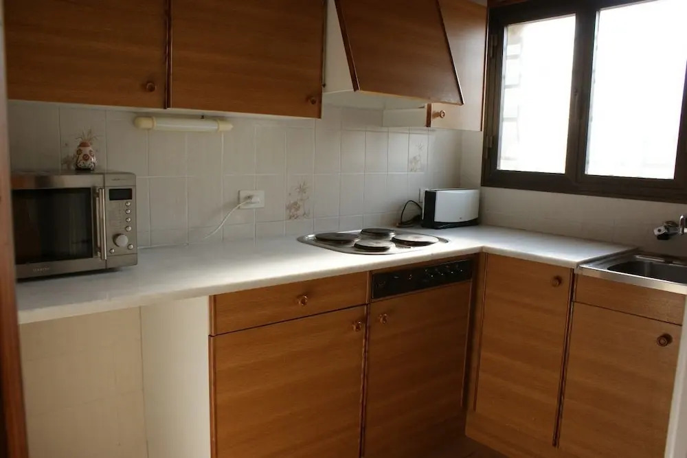 Apartment Emporium 1-F4