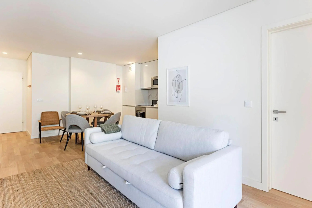 Paraíso -1B w/ AC & Patio by LovelyStay