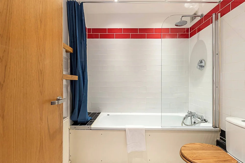 Quirky and Colourful Flat in Shoreditch