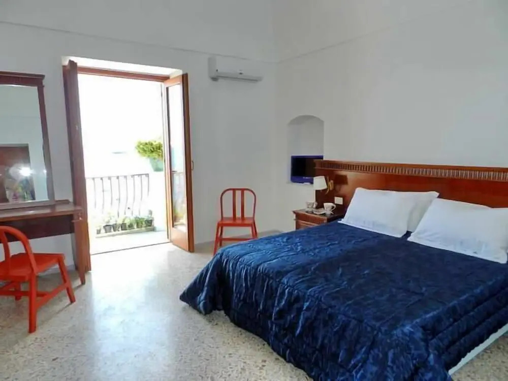 La Dolce Vita a Positano boutique hotel