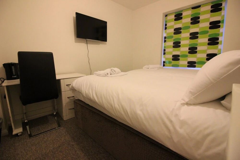 Cherry Hinton Rooms (SnooozzZ)
