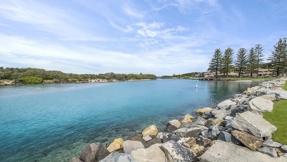 Sunrise Cove Apartment 21