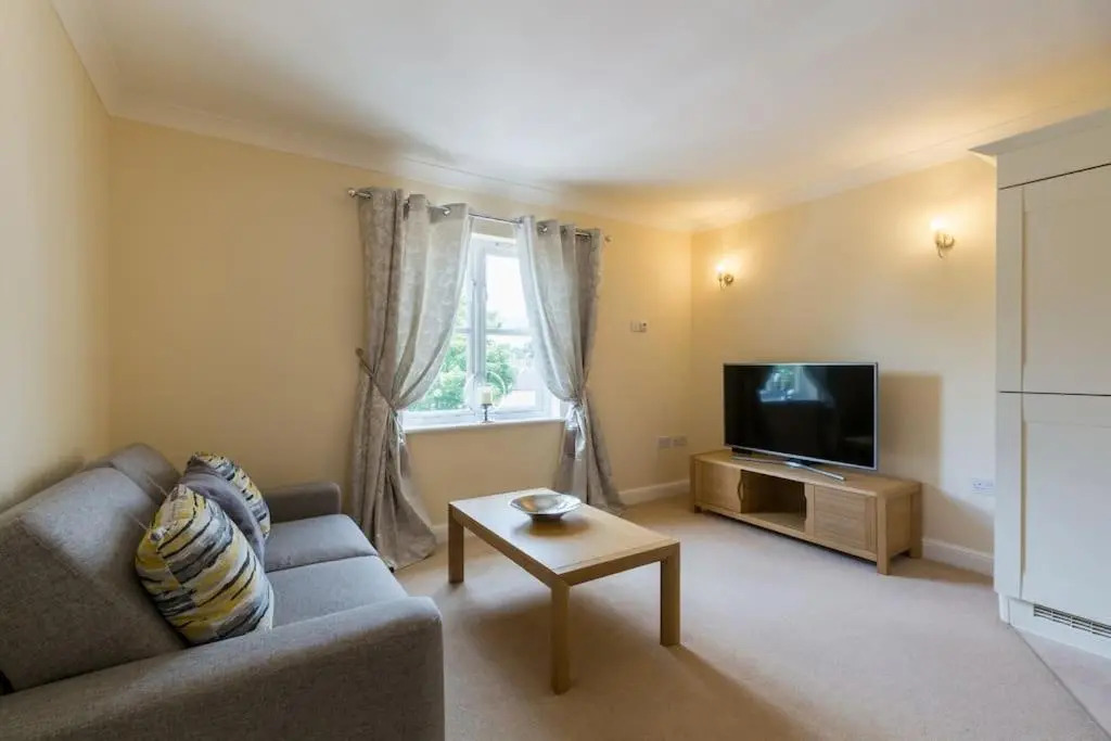 Millwalk Apartment
