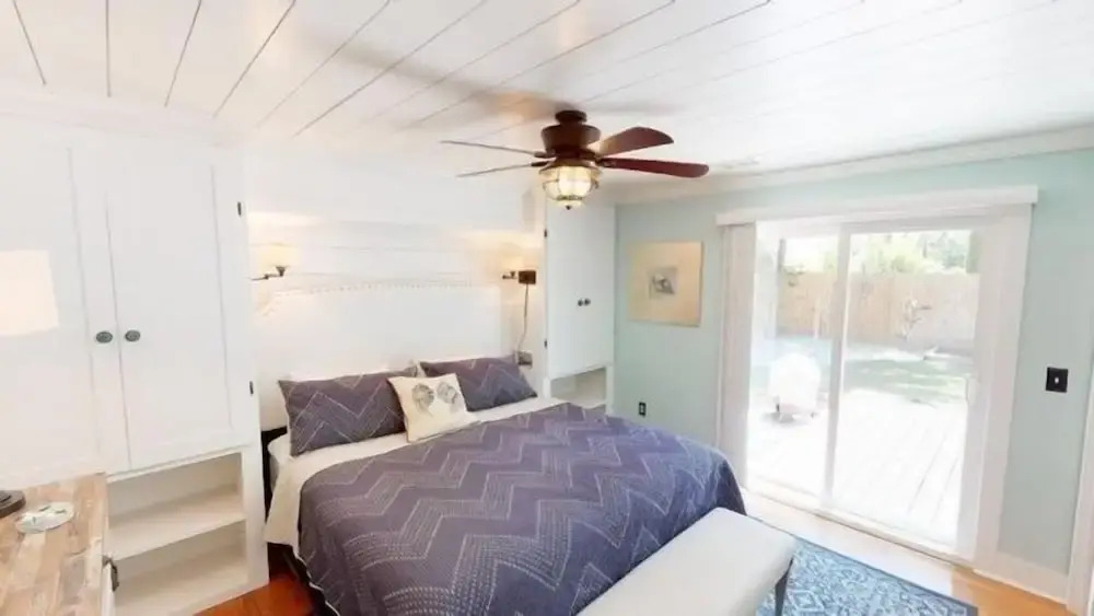 Beach Blossom - Bright, Updated Unit with Hot Tub on Patio by RedAwning
