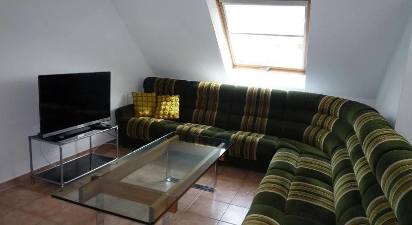 biozertifiziertes Hotel Höpfigheimer Hof mit Wein-Shop