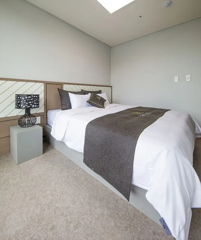 Shine Hotel