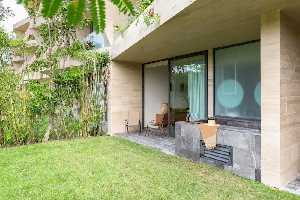 Elegant 2 Units in one 3BR Stunning Pools Best Amenities Wifi Concierge