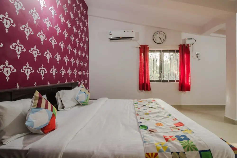 OYO 23267 Home Alluring 2 BHK Parra