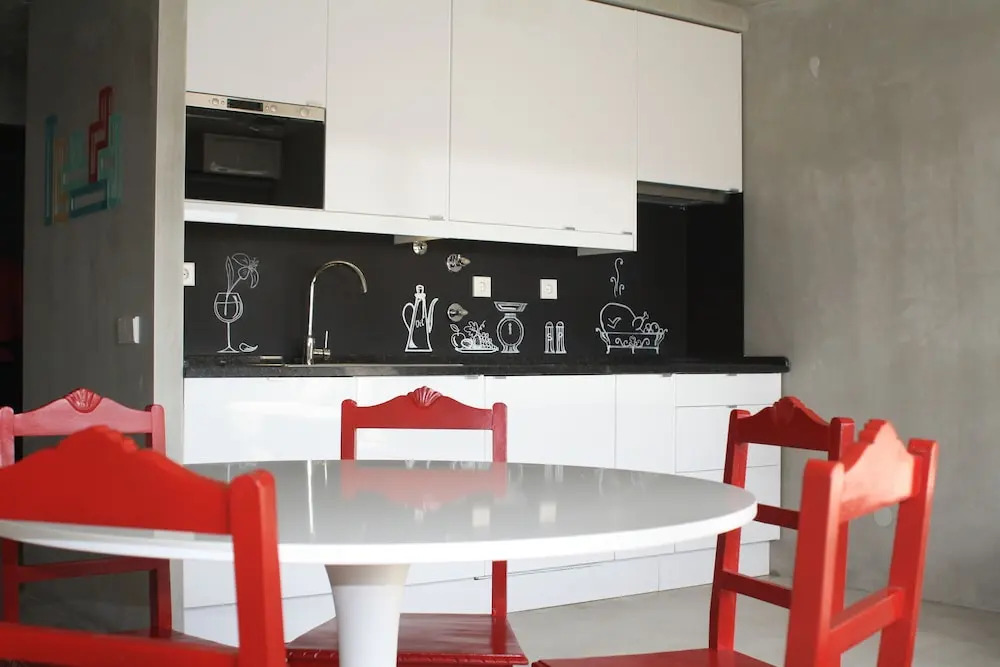N1 Hostel Apartments and Suites