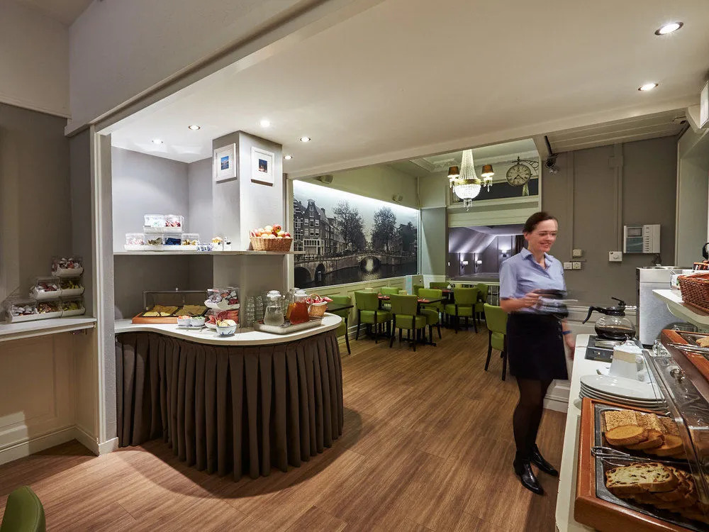 Asterisk Hotel