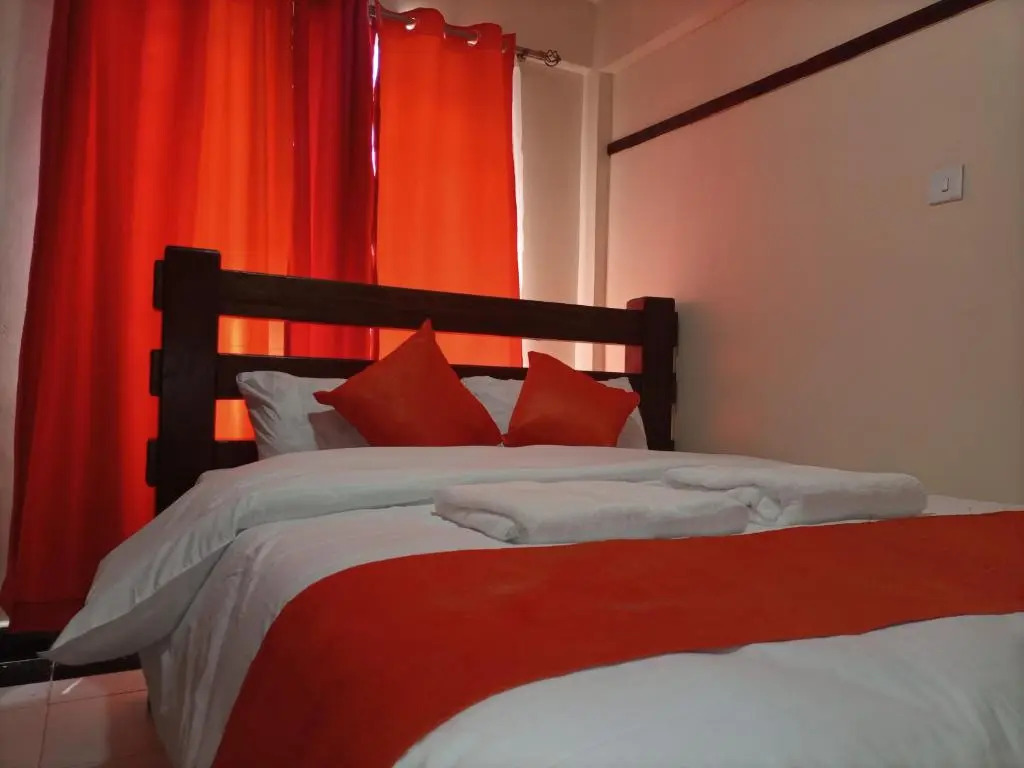 Phines House A19 TWO BEDROOMS.