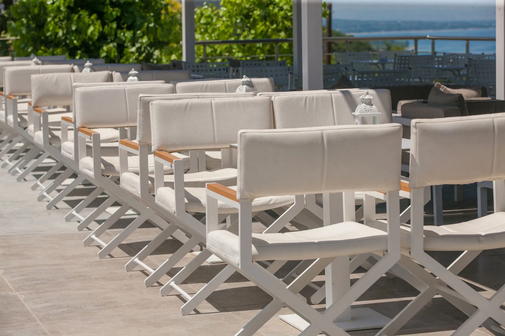 12 Olympian Gods Hotel