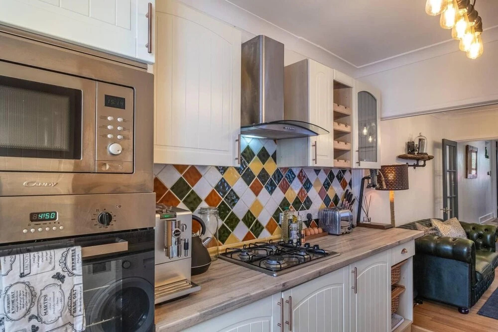 The Nautilus Cowes IOW Sleeps 4 & Private Garden