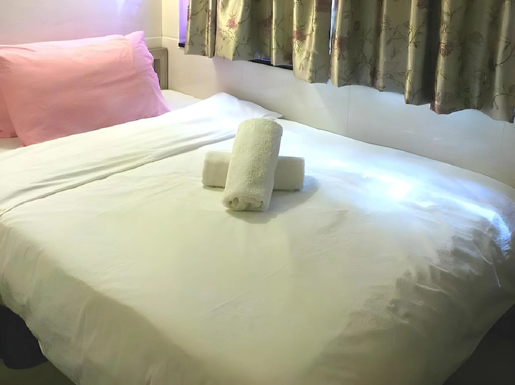 Maple Leaf Guest House