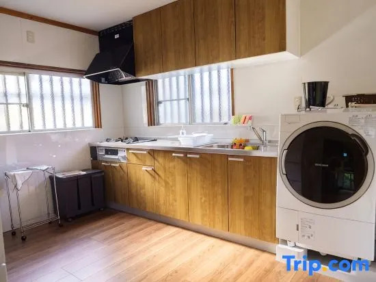 Zen Garden Kominka | Sleeps 8 | Parking | ITM Easy
