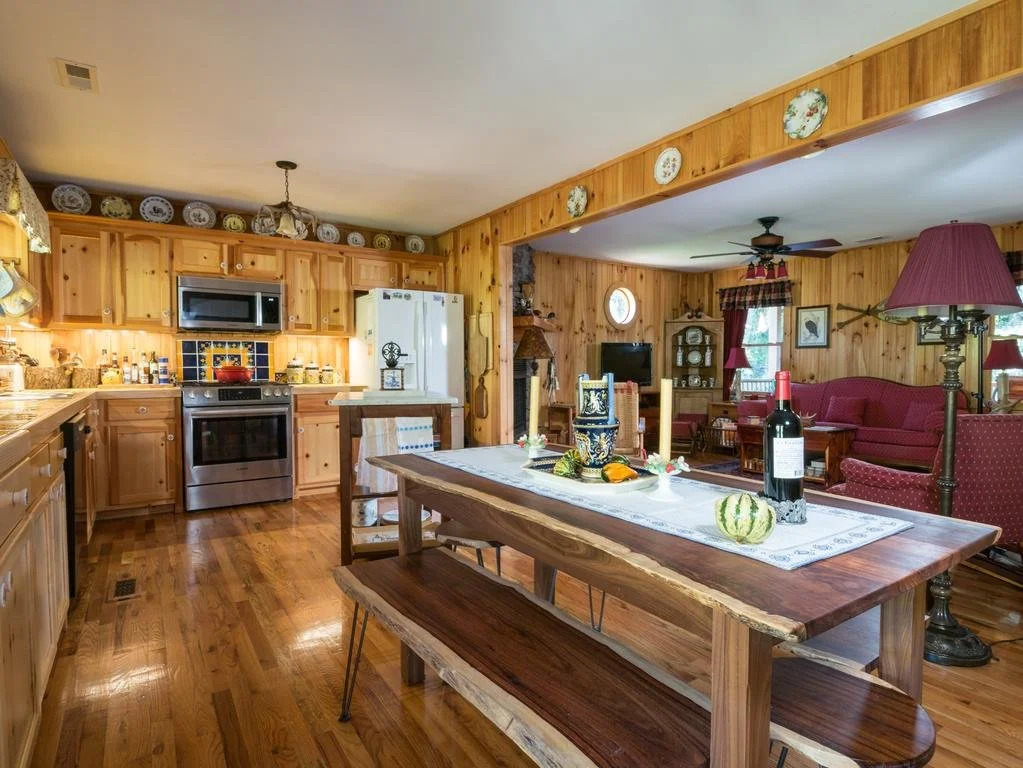 River ' s Edge Inn