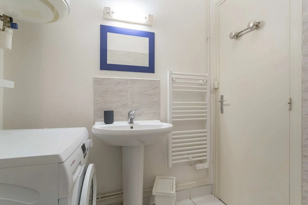 Charming 3 Room Apartment - Lyon