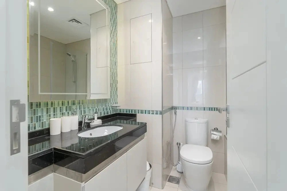 Marina Views and a 3 Bedroom Apartment in Dubai Marina