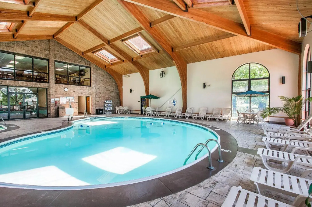 Comfort Inn at Thousand Hills