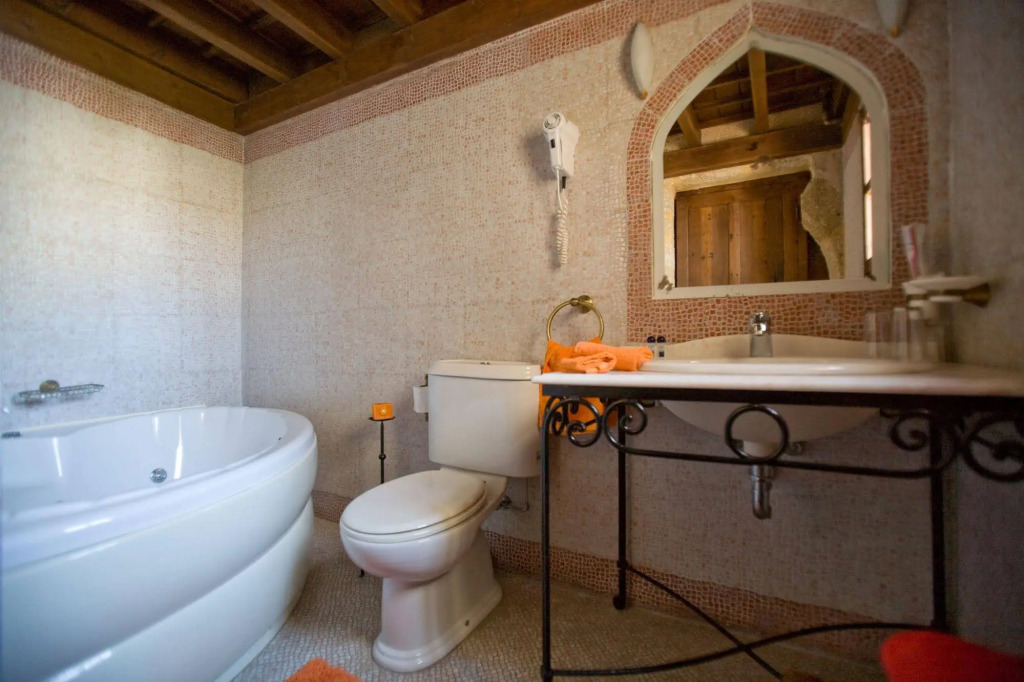 S.Nikolis Historic Boutique Hotel