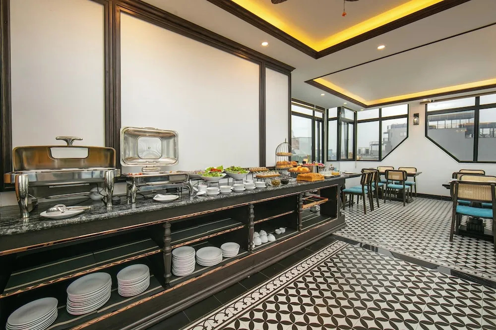 Media Central Hotel & Spa