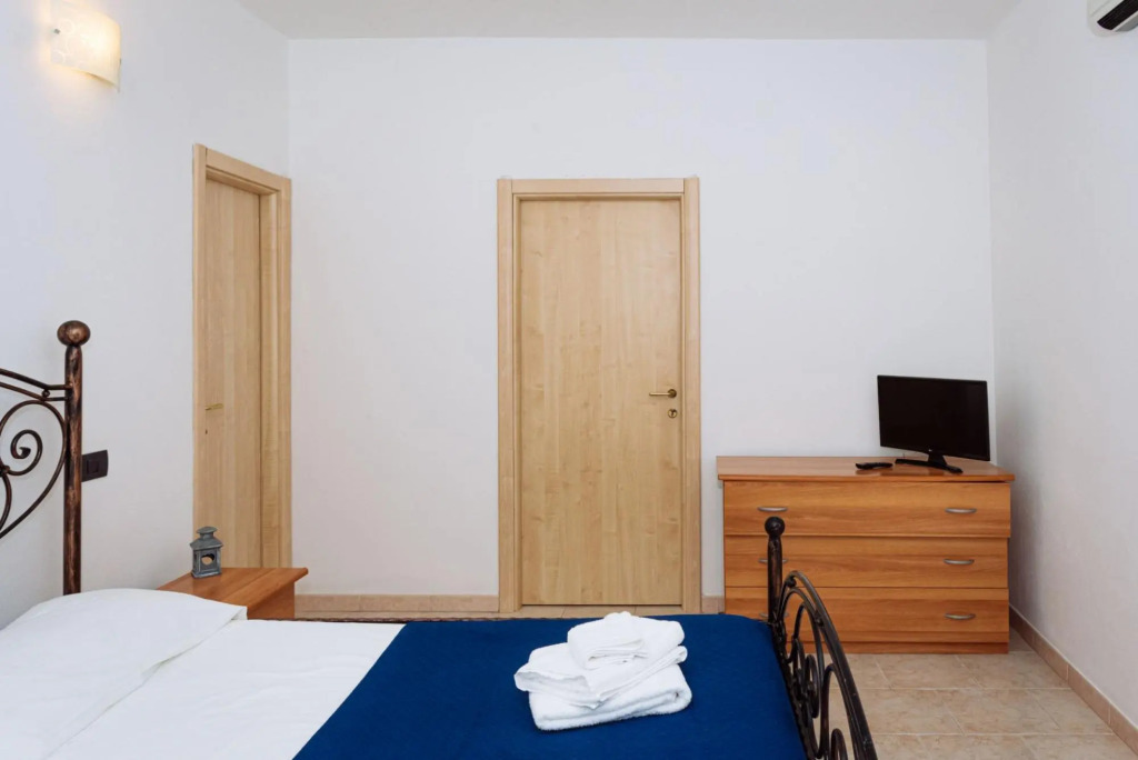 Maestrale House - Semi-detached house in residential area in Porto Torres.-Casa Maestrale
