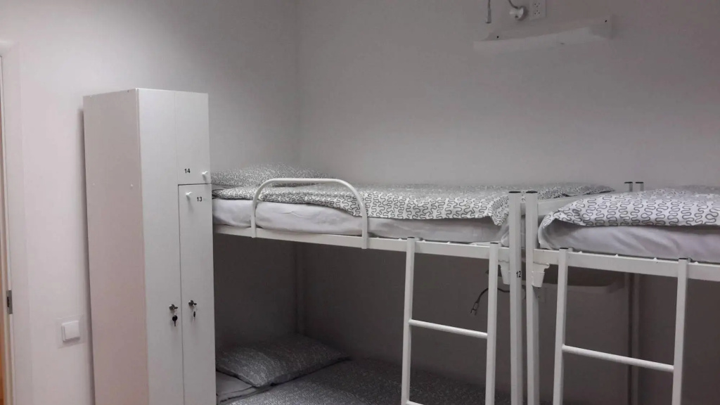 Etaji Hostel