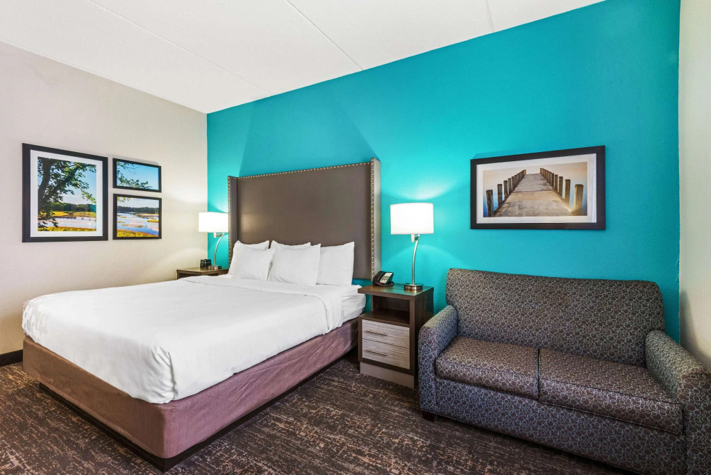 La Quinta by Wyndham Jamestown