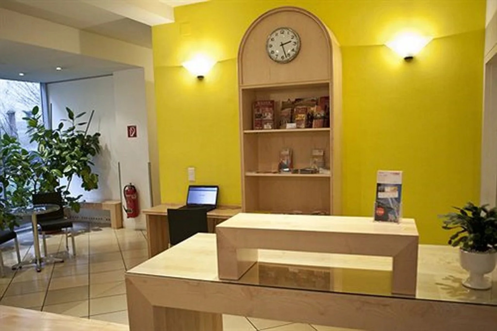 Hotel Caroline